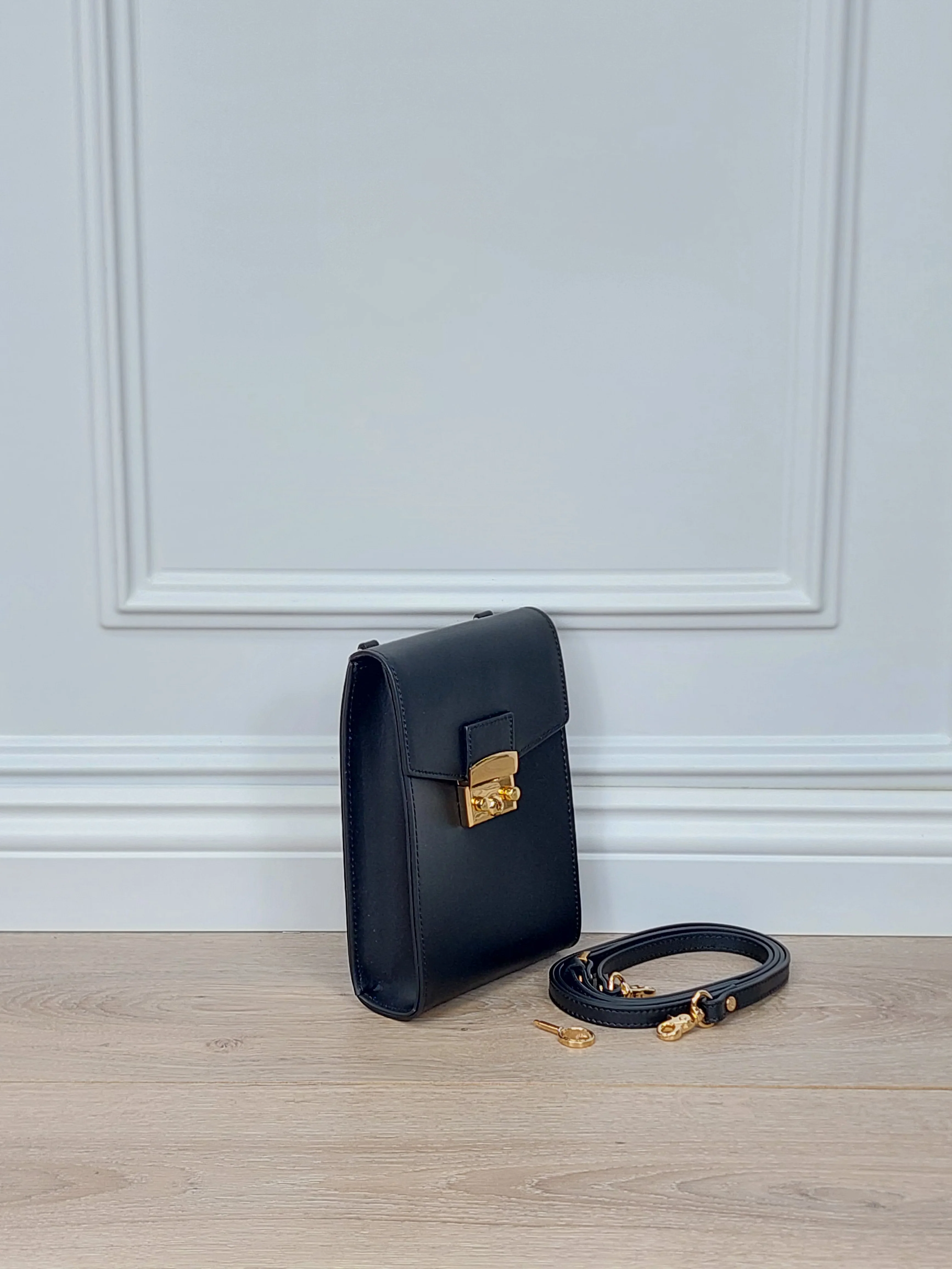 Chic Black Faux Leather Shoulder Bag